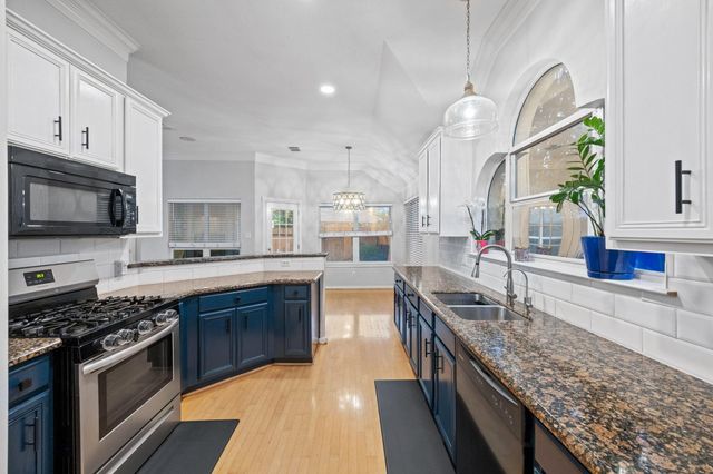 11014 Creekline Glen Ct, Cypress, TX 77429