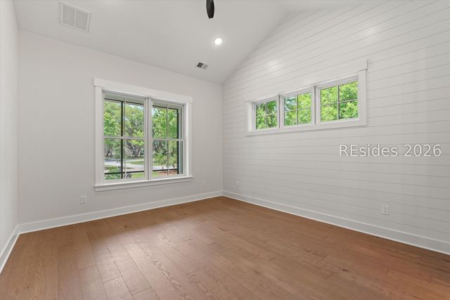 23 Millers Pond Dr, Beaufort, SC 29907