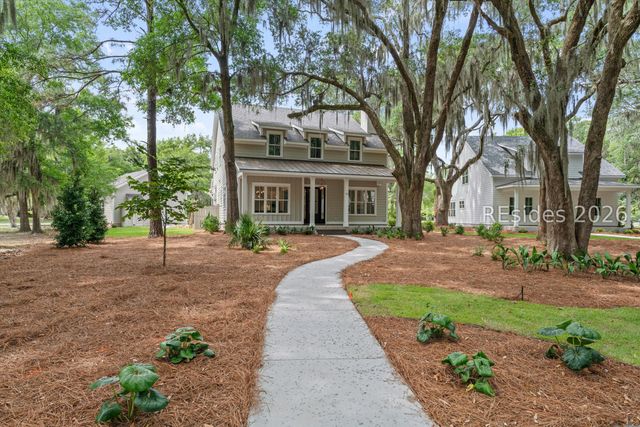 23 Millers Pond Dr, Beaufort, SC 29907