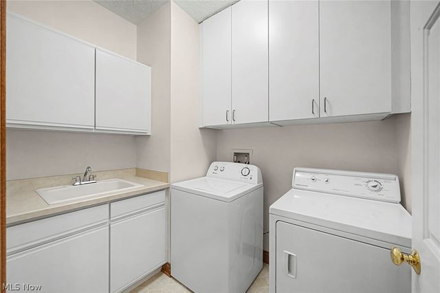 10304 Honeysuckle Lane, Broadview Heights, OH 44147