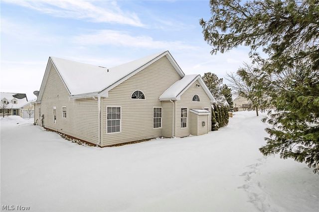 10304 Honeysuckle Lane, Broadview Heights, OH 44147