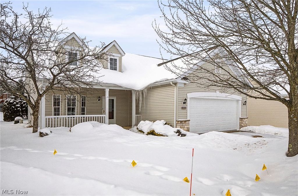 10304 Honeysuckle Lane, Broadview Heights, OH 44147