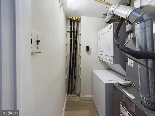 38 S 3RD ST, Philadelphia, PA 19106