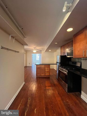 38 S 3RD ST, Philadelphia, PA 19106