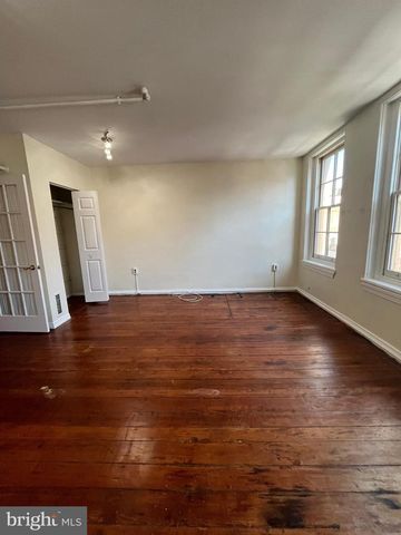 38 S 3RD ST, Philadelphia, PA 19106