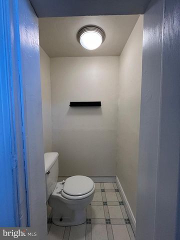 38 S 3RD ST, Philadelphia, PA 19106