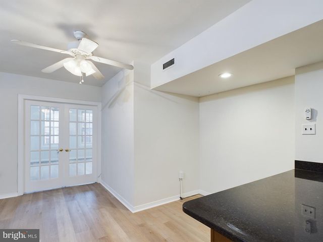 38 S 3RD ST, Philadelphia, PA 19106