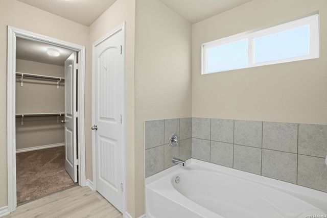 6055 Red Rose, San Antonio, TX 78244