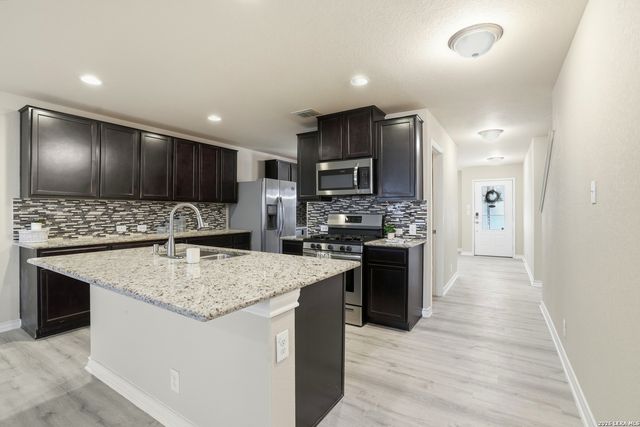 6055 Red Rose, San Antonio, TX 78244