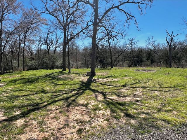 1010 Clay Circle, Somerville, TX 77879