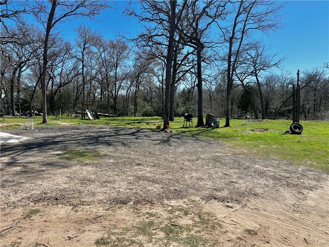 1010 Clay Circle, Somerville, TX 77879