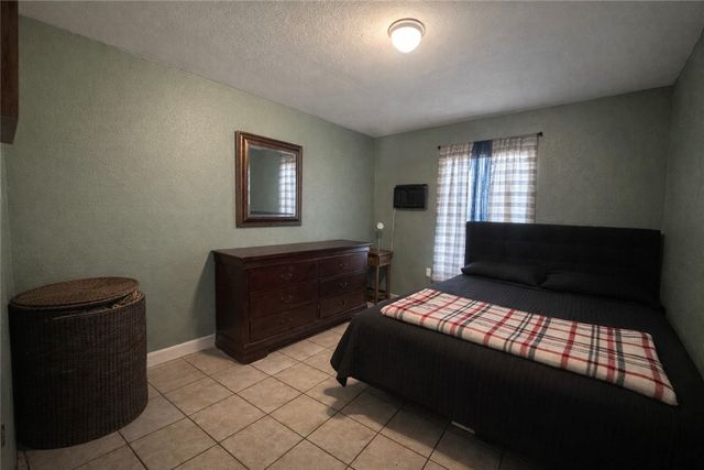 1010 Clay Circle, Somerville, TX 77879