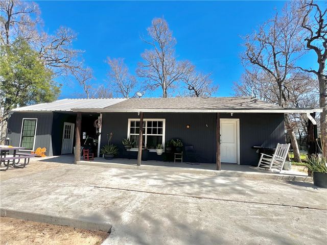 1010 Clay Circle, Somerville, TX 77879