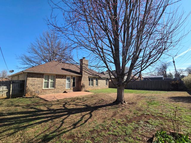 618 W Greenwood Street, Springfield, MO 65807