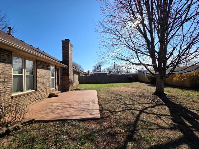 618 W Greenwood Street, Springfield, MO 65807