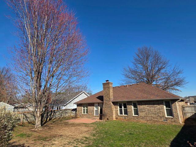 618 W Greenwood Street, Springfield, MO 65807