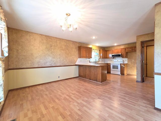 618 W Greenwood Street, Springfield, MO 65807