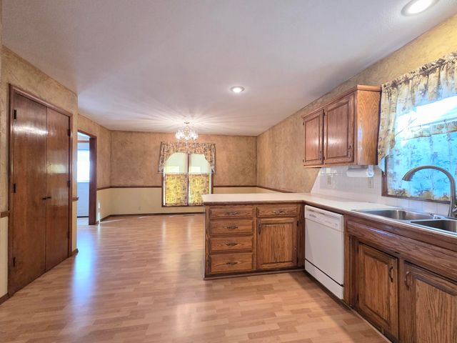 618 W Greenwood Street, Springfield, MO 65807