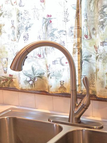 618 W Greenwood Street, Springfield, MO 65807