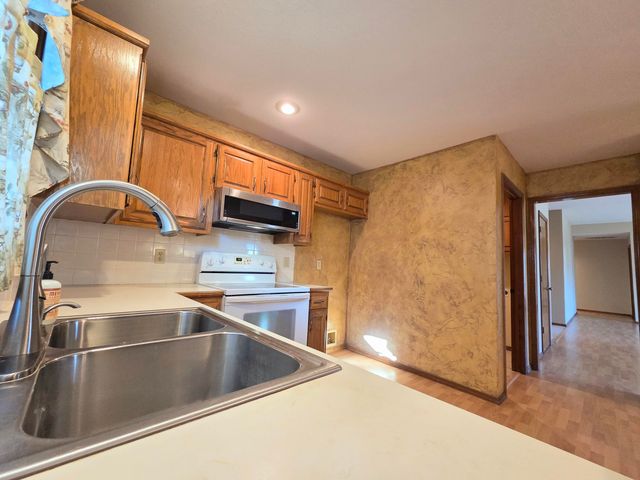 618 W Greenwood Street, Springfield, MO 65807