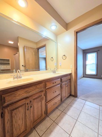 618 W Greenwood Street, Springfield, MO 65807