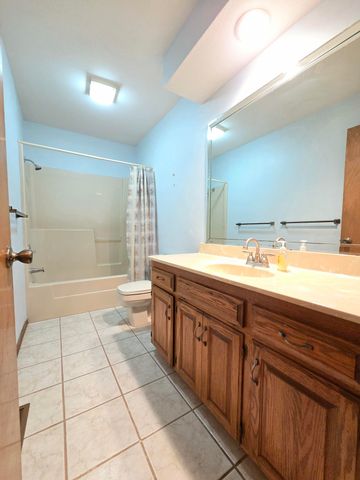 618 W Greenwood Street, Springfield, MO 65807