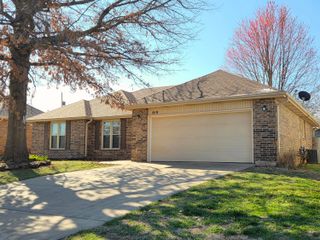 618 W Greenwood Street, Springfield, MO 65807