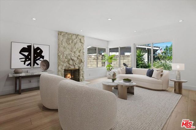 4810 Rosa Road, Woodland Hills, CA 91364