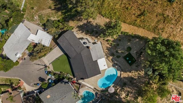 4810 Rosa Road, Woodland Hills, CA 91364