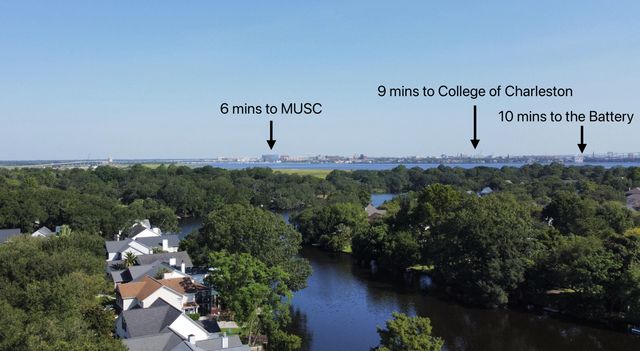 827 Harbor Place Drive, Charleston, SC 29412