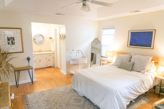 827 Harbor Place Drive, Charleston, SC 29412