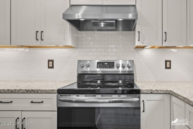 3211 Amber Bay Loop, Anchorage, AK 99515