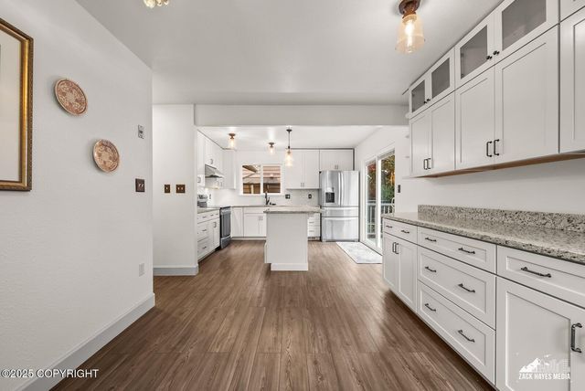 3211 Amber Bay Loop, Anchorage, AK 99515