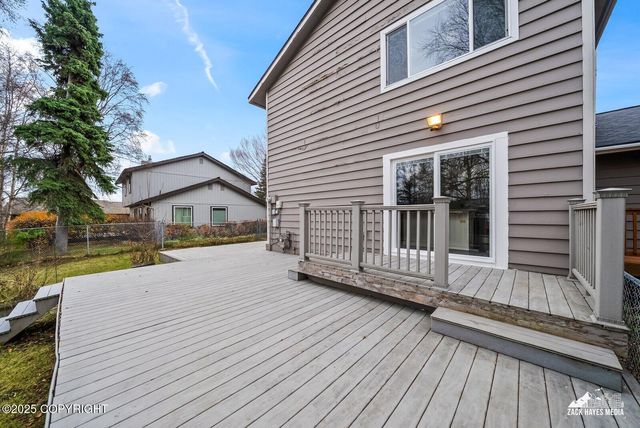 3211 Amber Bay Loop, Anchorage, AK 99515