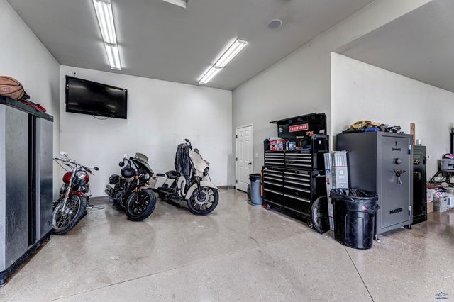2635 BLACK SADDLE RD, Rapid City, SD 57703
