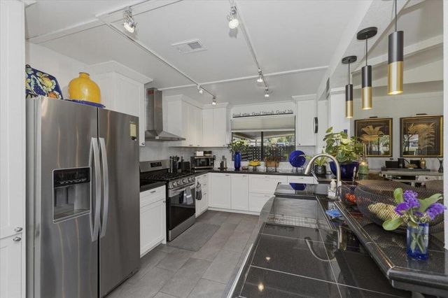 73450 Country Club Drive 267, Palm Desert, CA 92260