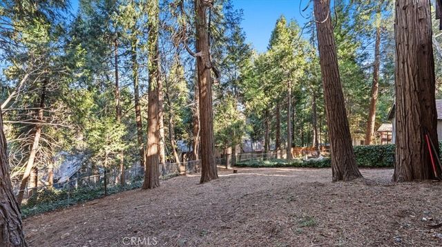 23698 Scenic Drive, Crestline, CA 92325