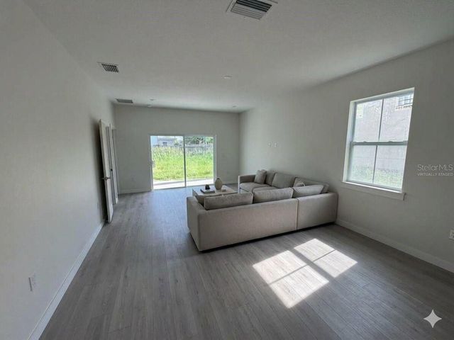 601 W MILLER STREET, Orlando, FL 32805