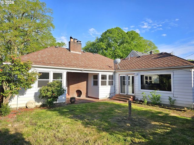 7425 N CHASE Ave, Portland, OR 97217