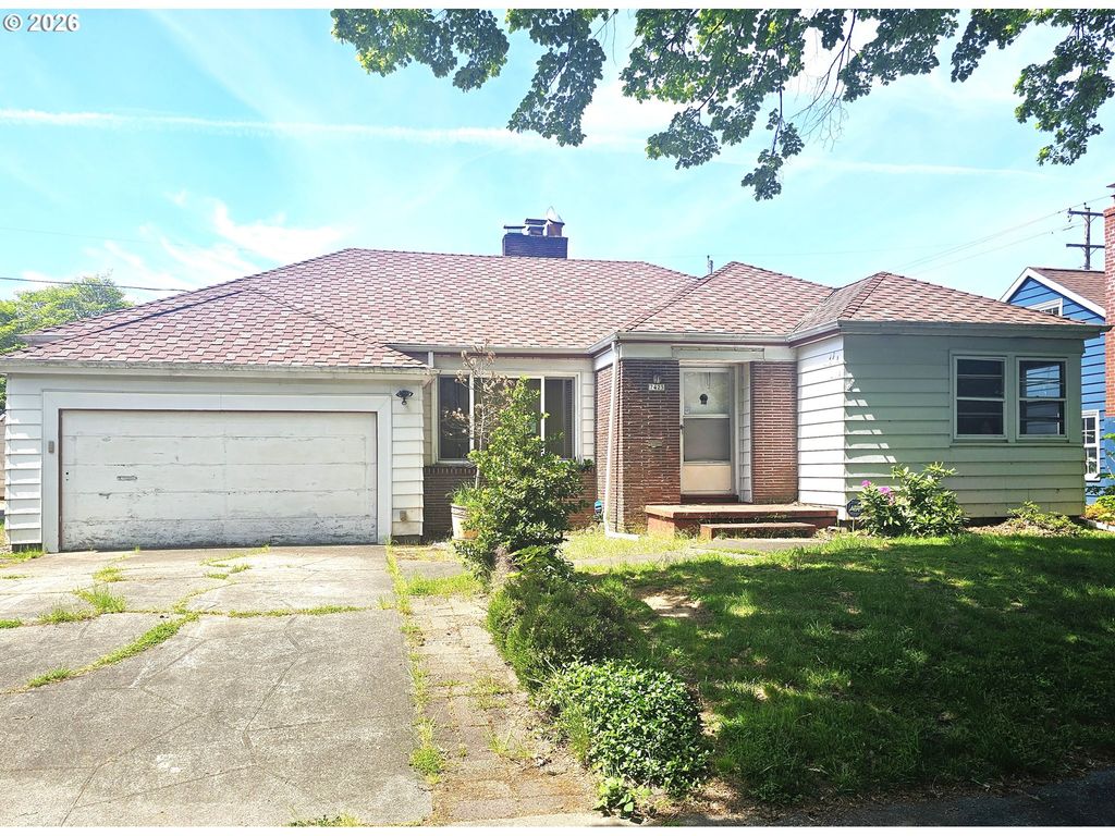 7425 N CHASE Ave, Portland, OR 97217