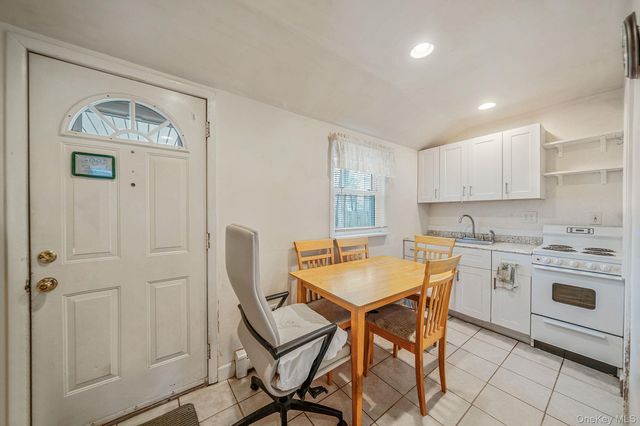 16 Rexmere Avenue, Farmingville, NY 11738