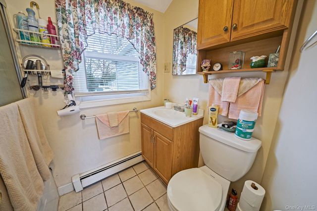 16 Rexmere Avenue, Farmingville, NY 11738