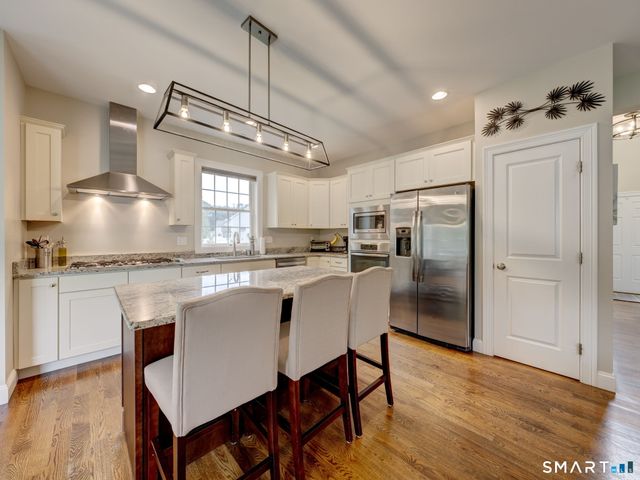 33 Hunters Lane, Southington, CT 06479