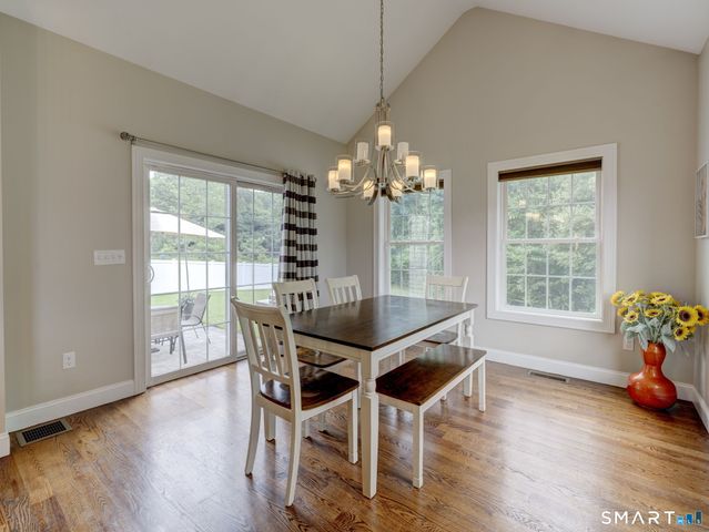 33 Hunters Lane, Southington, CT 06479