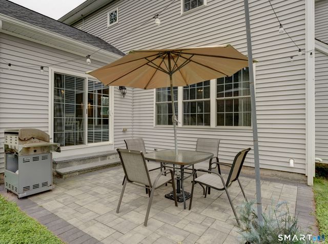 33 Hunters Lane, Southington, CT 06479
