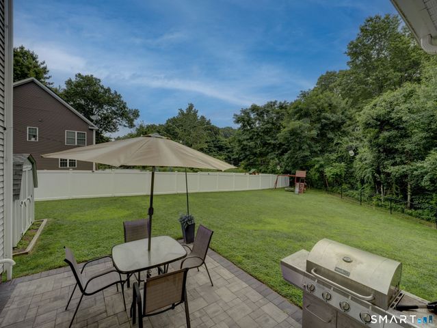 33 Hunters Lane, Southington, CT 06479