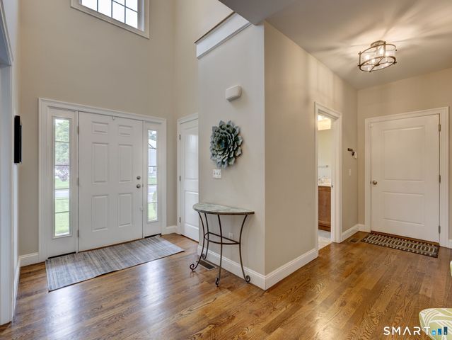 33 Hunters Lane, Southington, CT 06479