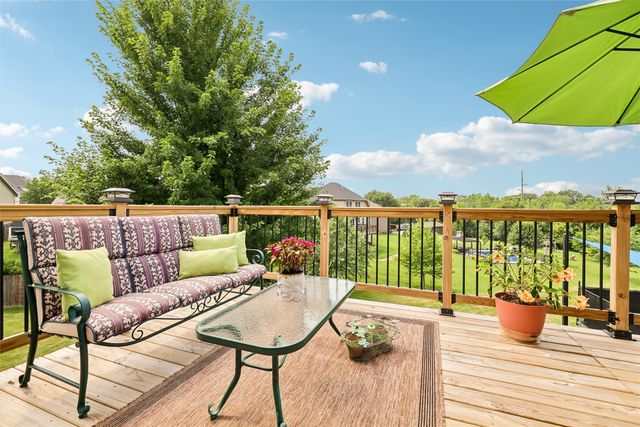 4000 Lakeland Court, Des Moines, IA 50320
