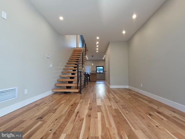 1220 E FLETCHER ST, Philadelphia, PA 19125