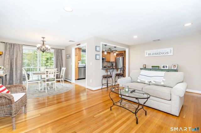 129 Cloverdale Circle, Wethersfield, CT 06109